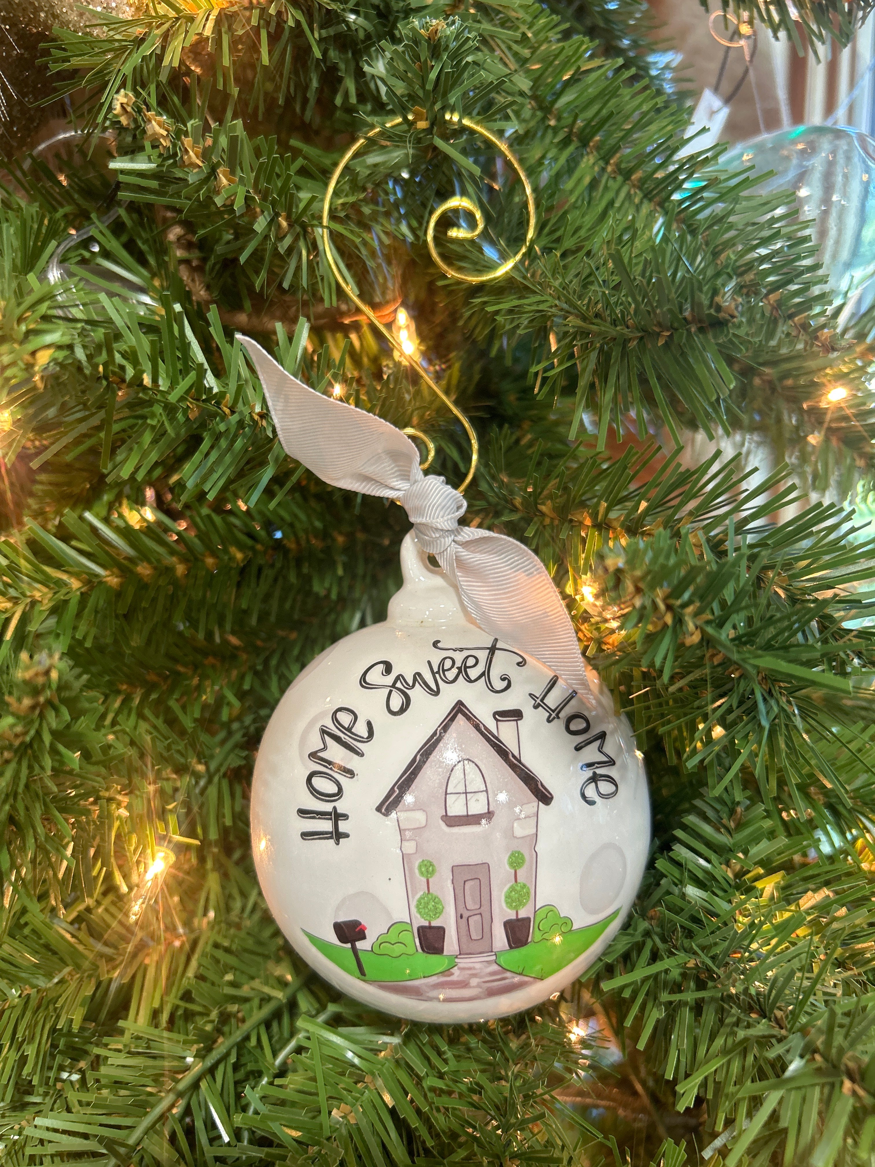 HOME SWEET HOME CERAMIC ORNAMENT