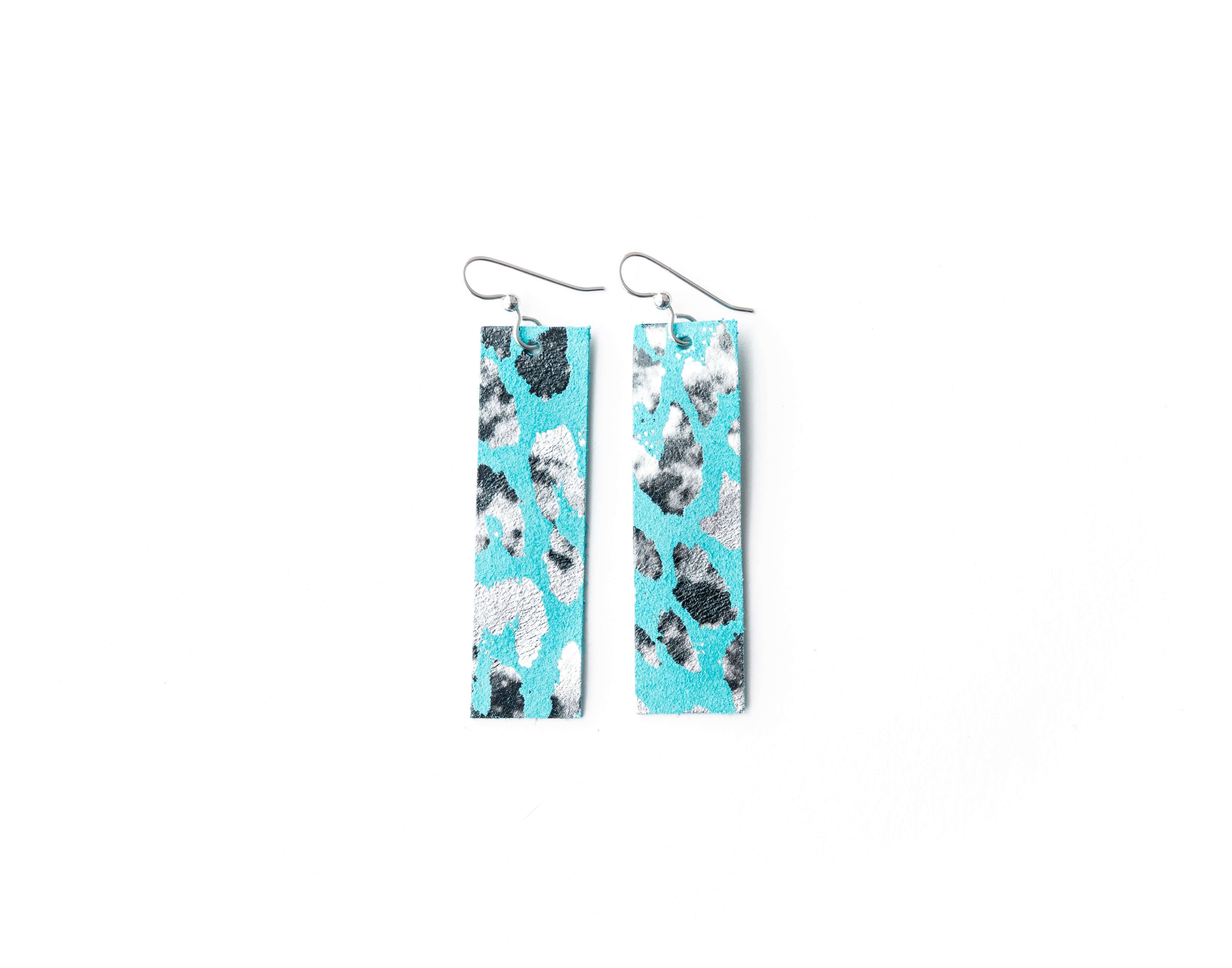 Waves of Pearl Four Corners Leather Earrings