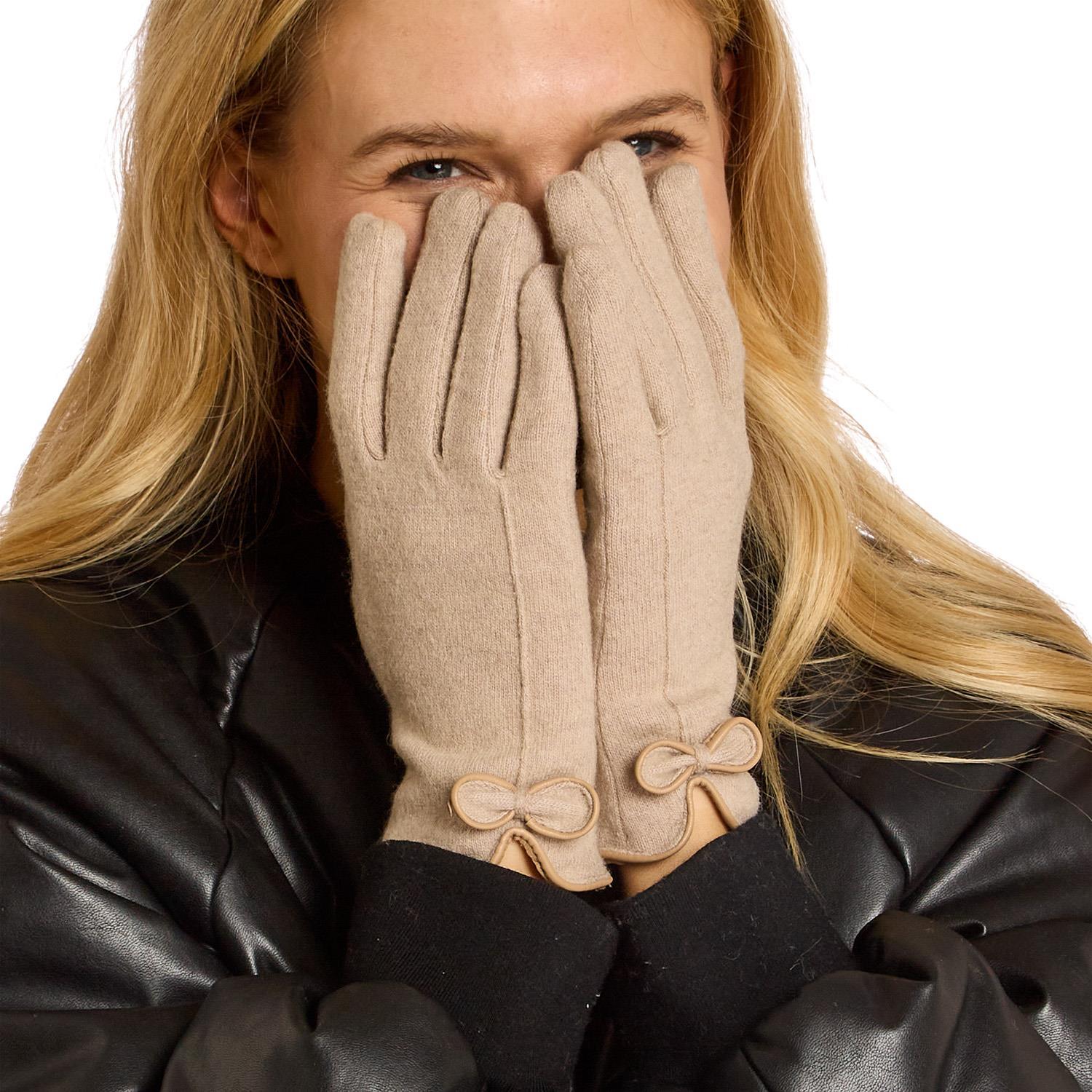 Bow Glove