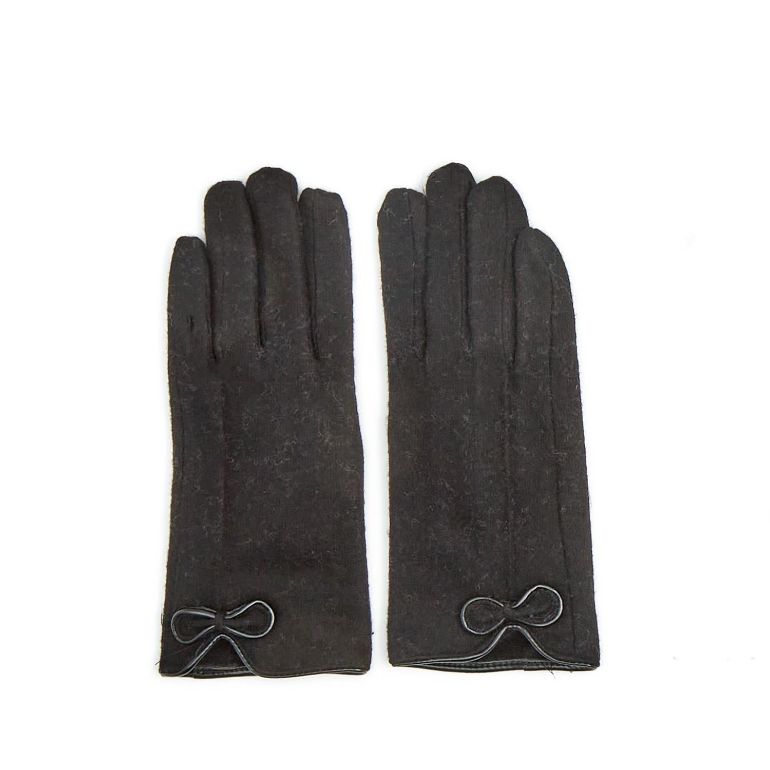 Bow Glove