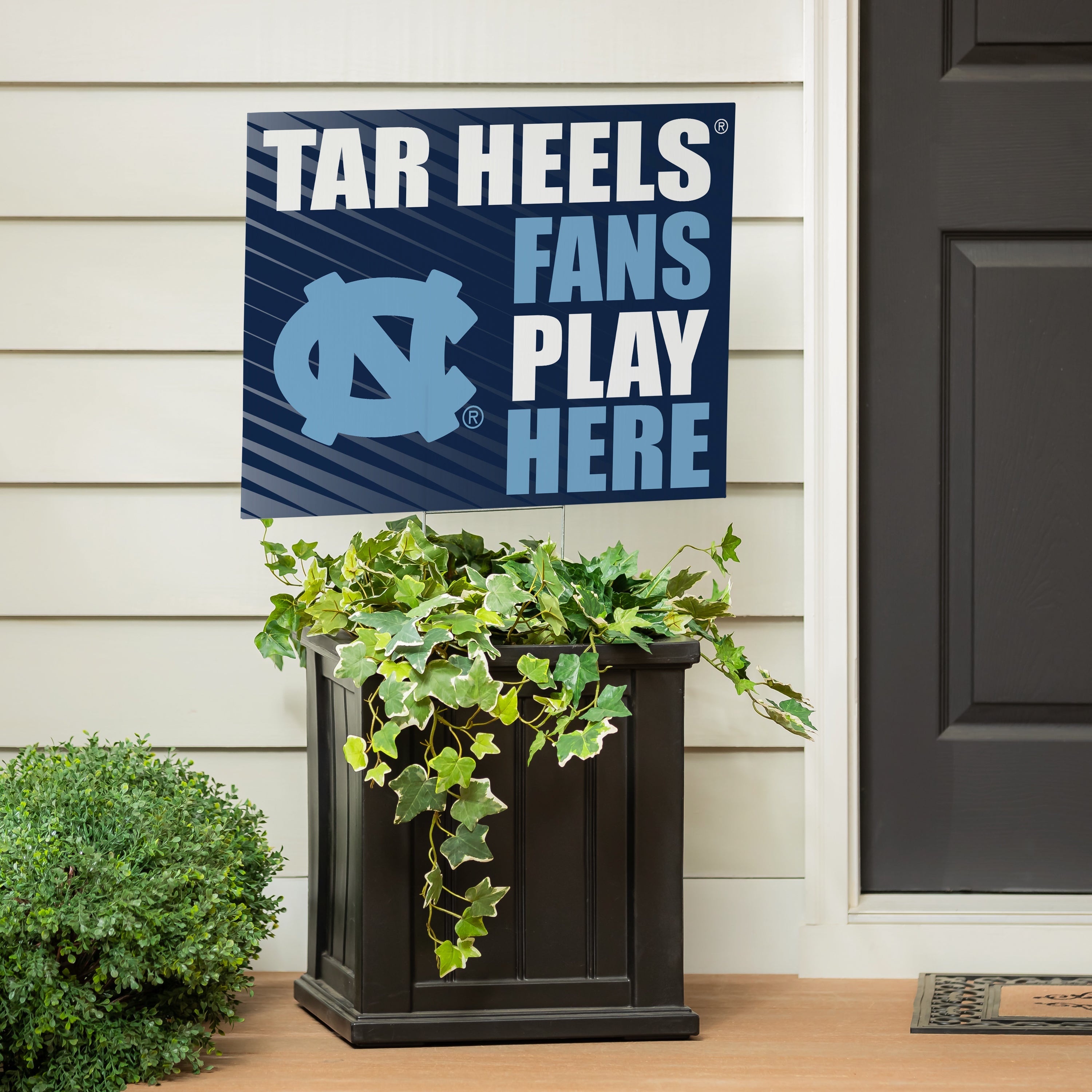University of North Carolina Coroplast Yard Sign "Fans Play Here"