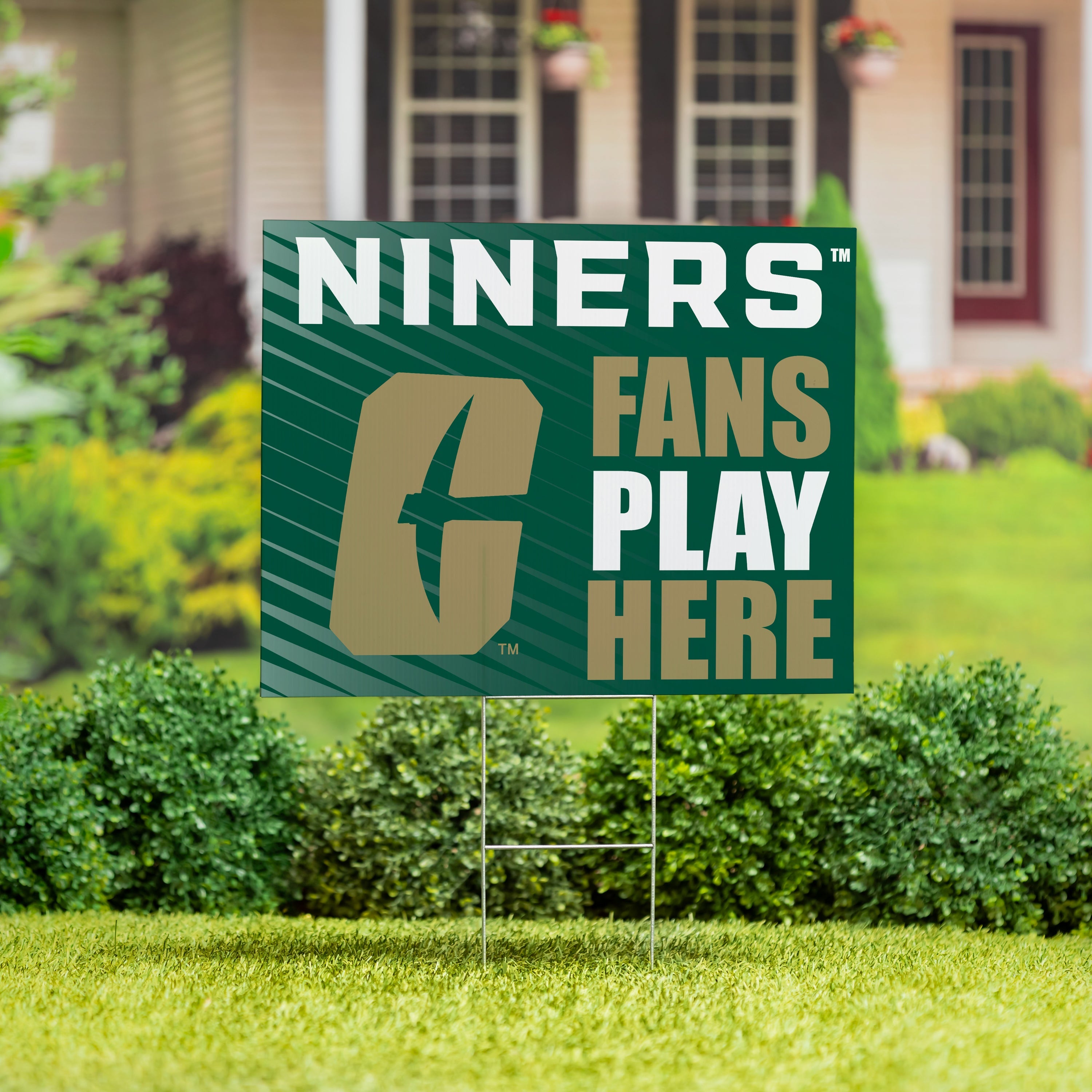 University of North Carolina/Charlotte Coroplast Yard Sign "Fans Play Here"