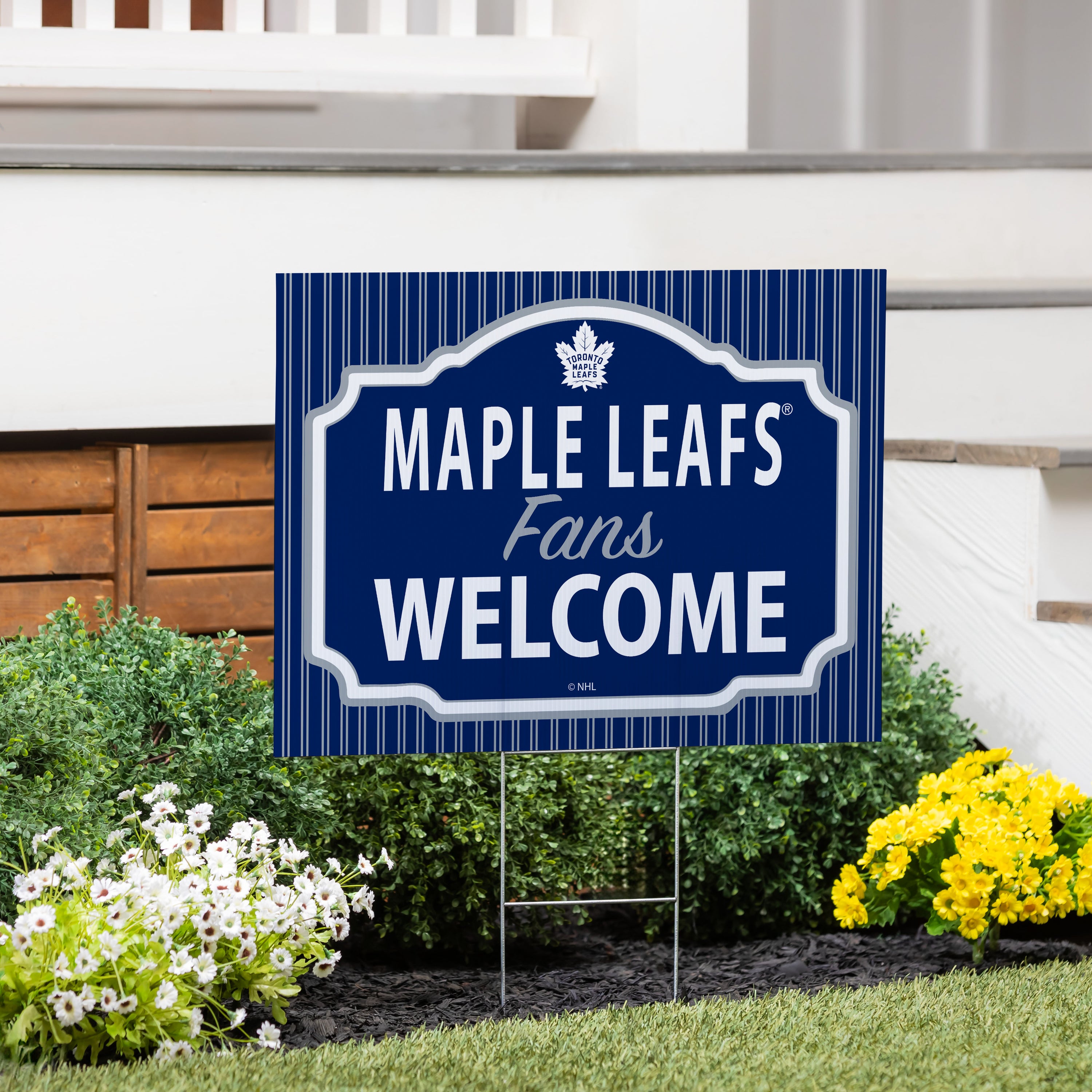 Toronto Maple Leafs Coroplast Yard Sign, "Fans Welcome"