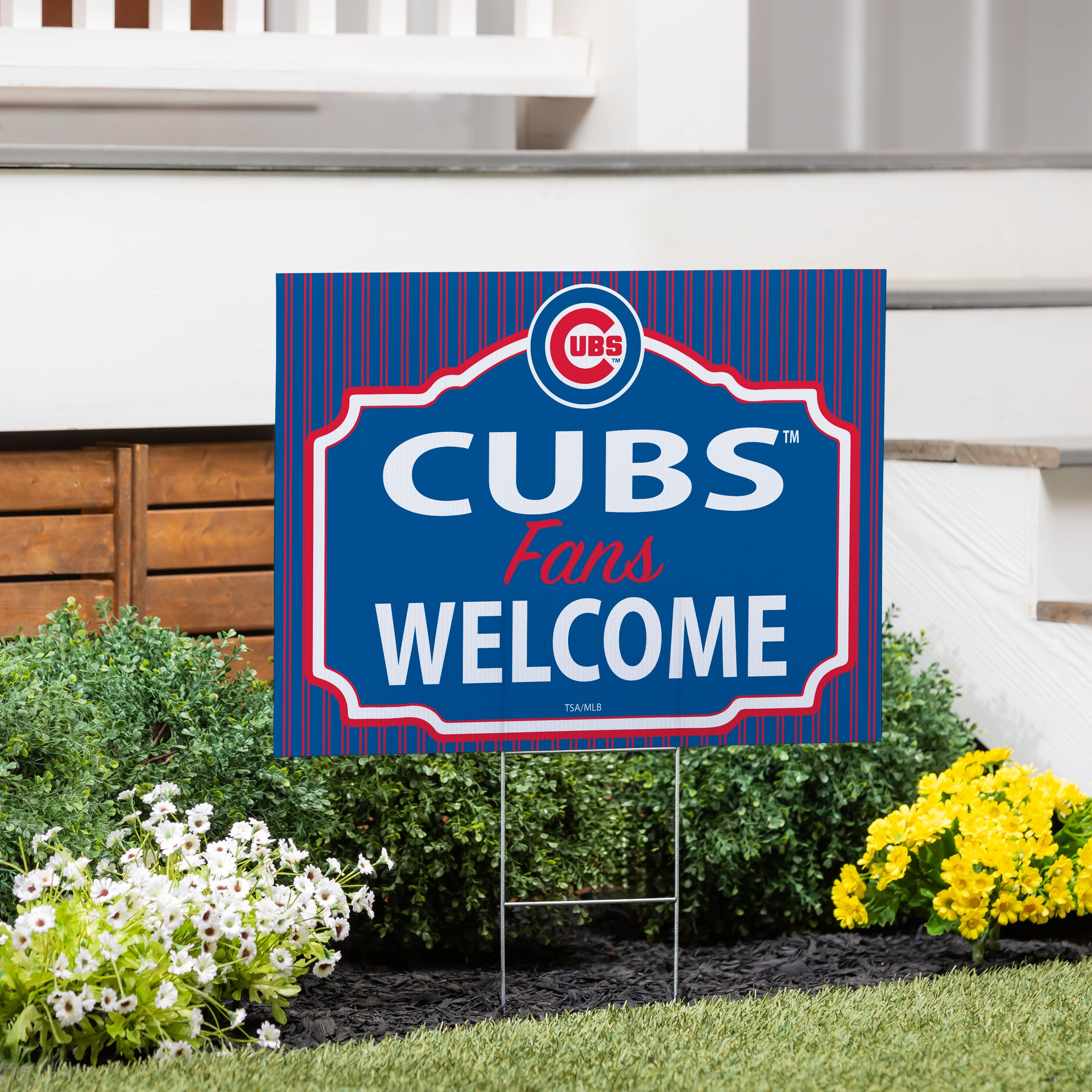 Chicago Cubs Coroplast Yard Sign, "Fans Welcome"