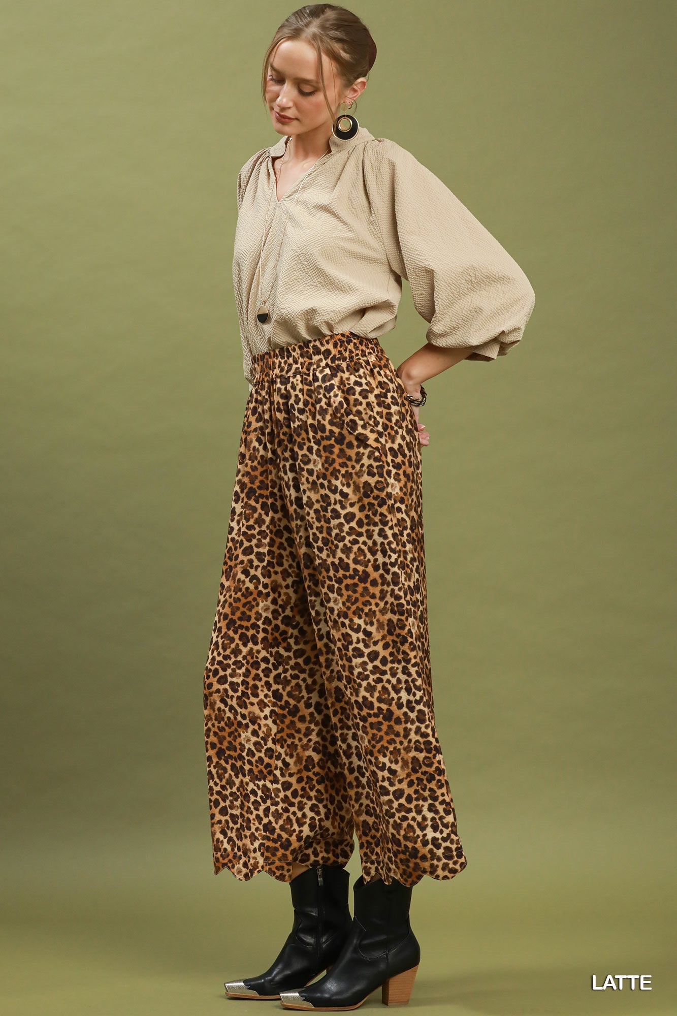 Harper Leopard Print Scallop Hem Wide-Leg Pants - Latte - view 4