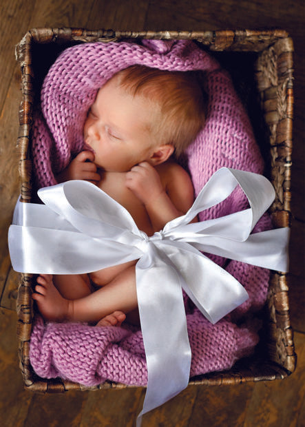 BABY IN BASKET CARD