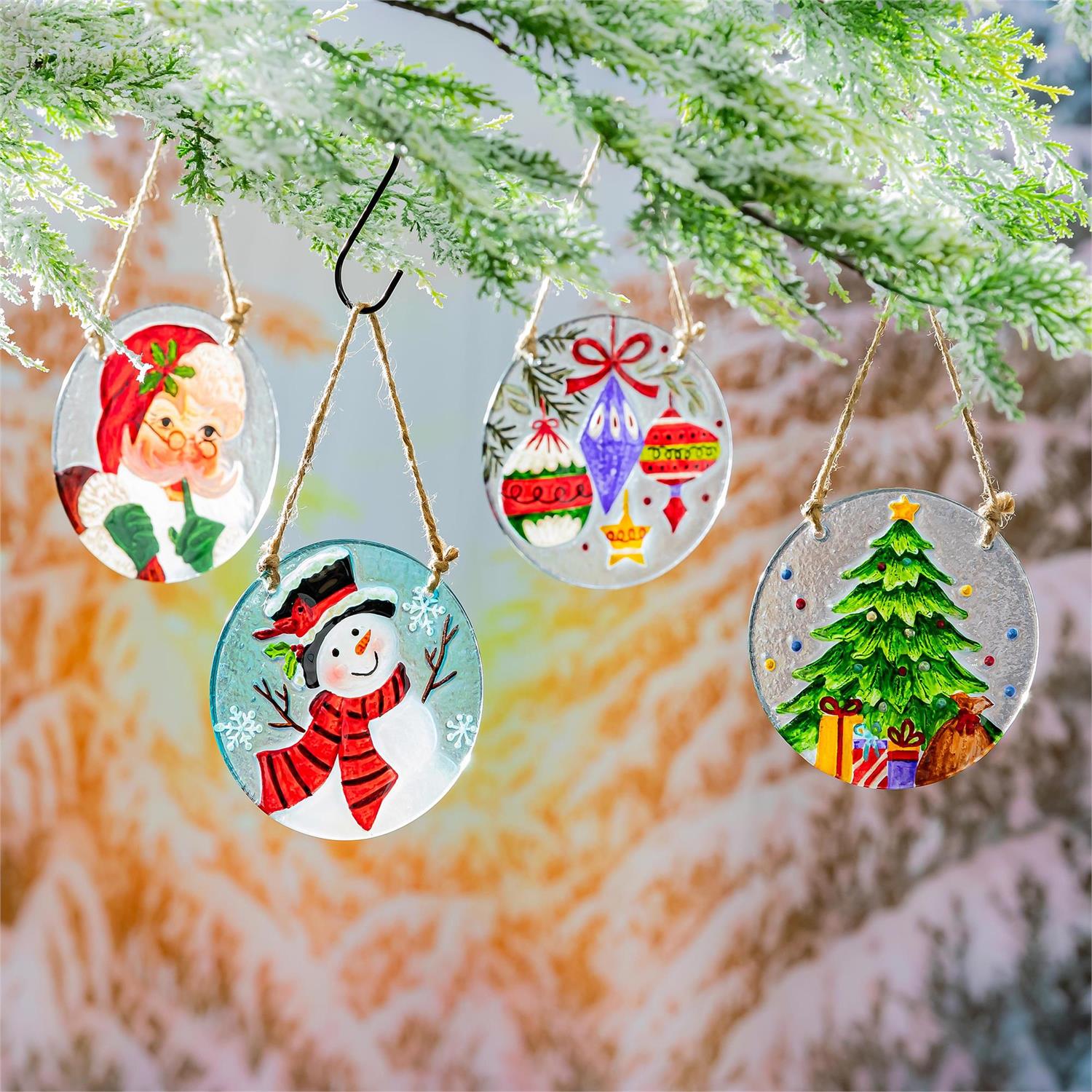 Traditional Santa Garden Accent, Round Suncatcher,