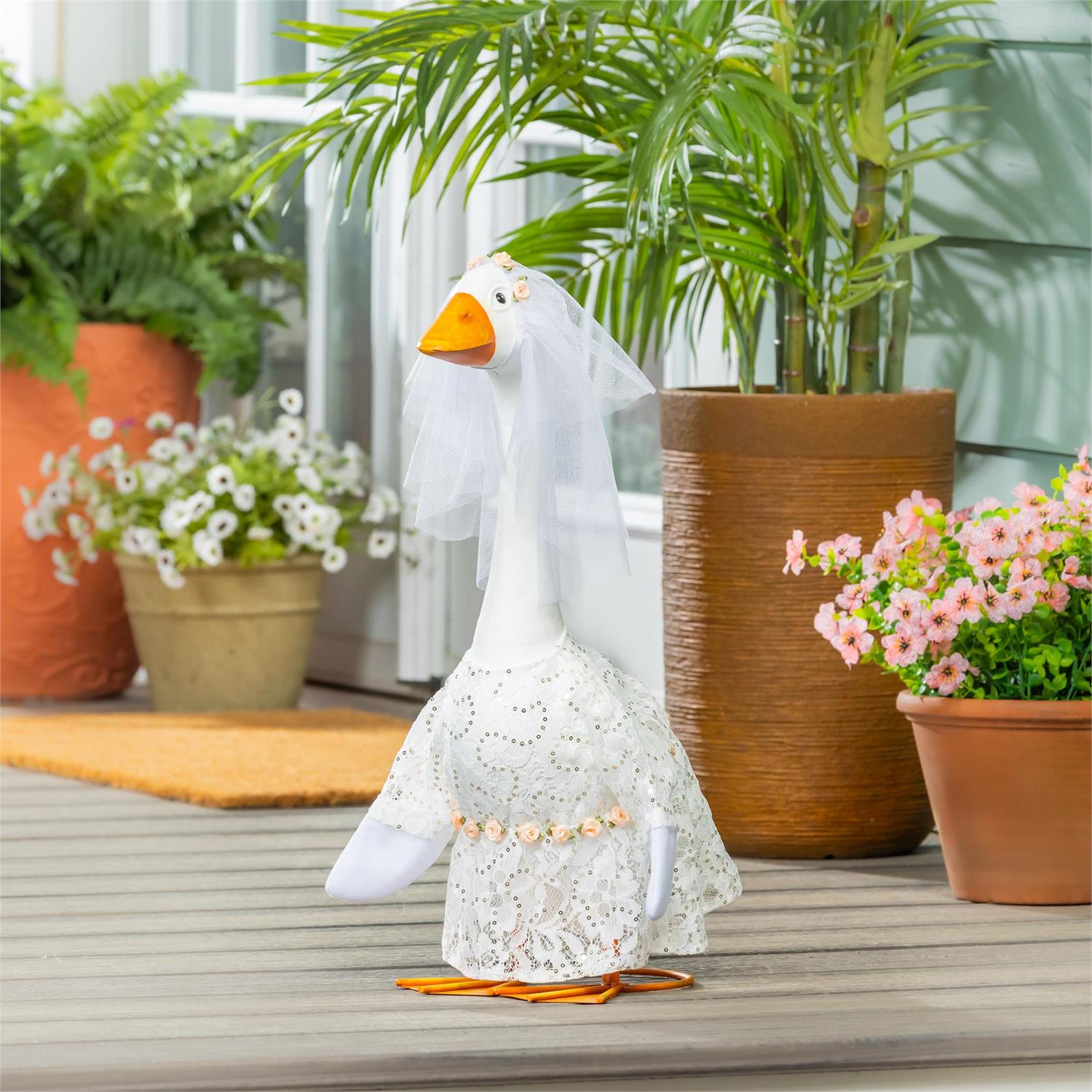 Giddy The Porch Goose Statue 21H