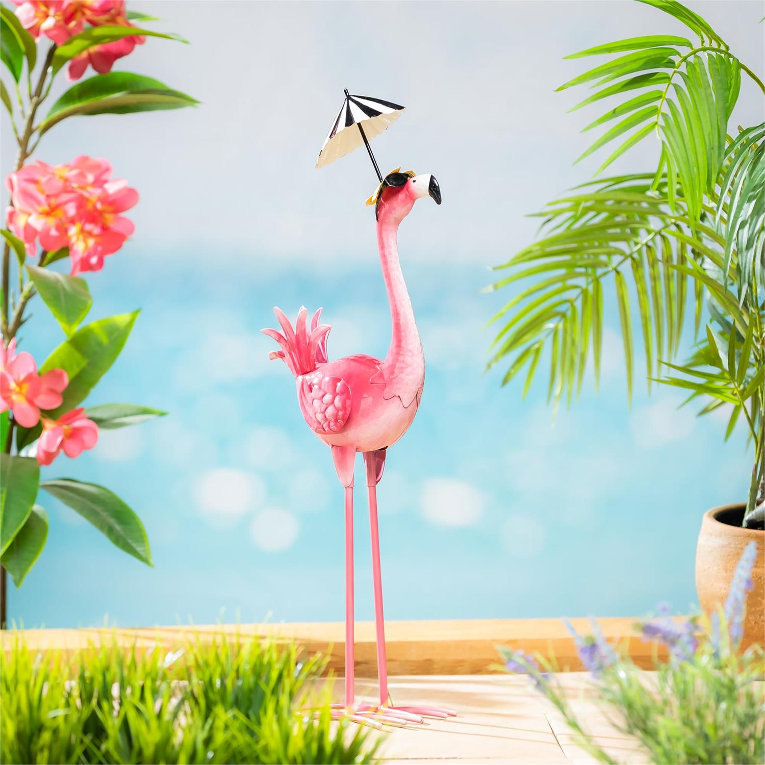 Metal Flamingo Garden Statue with Black Stripe Umbrella