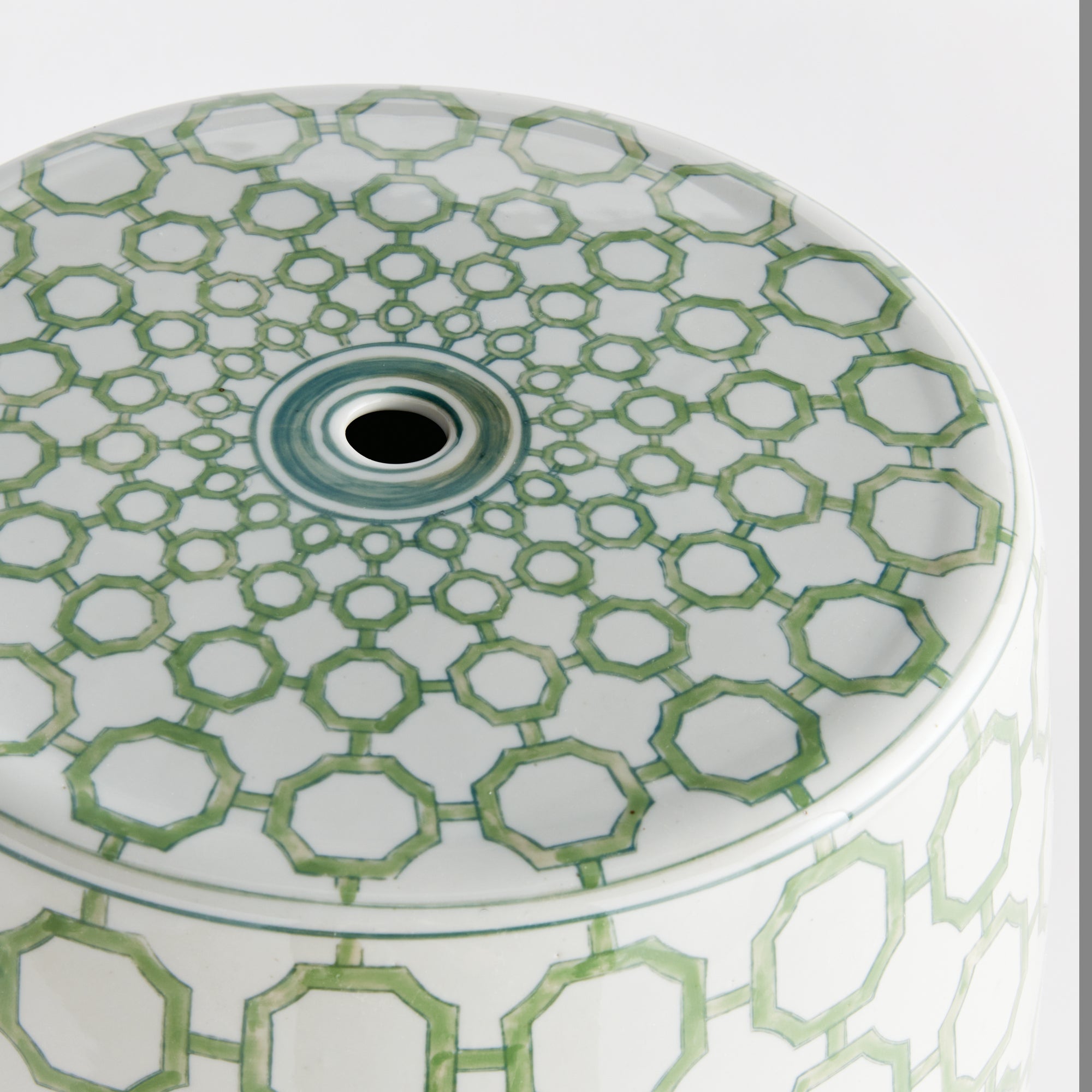 Imperial Link Stool - View 3
