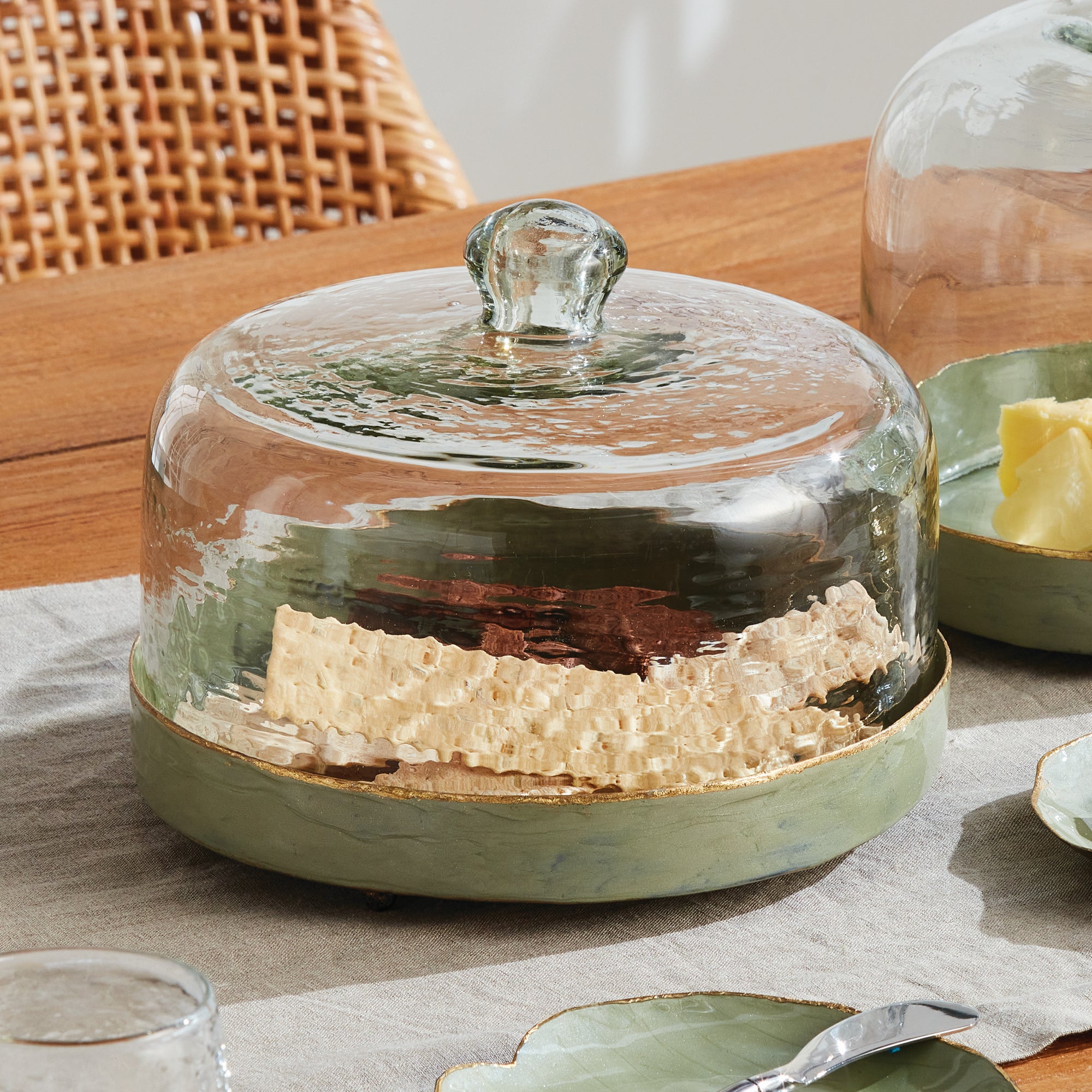 Kammie Tray With Cloche Large - View 4