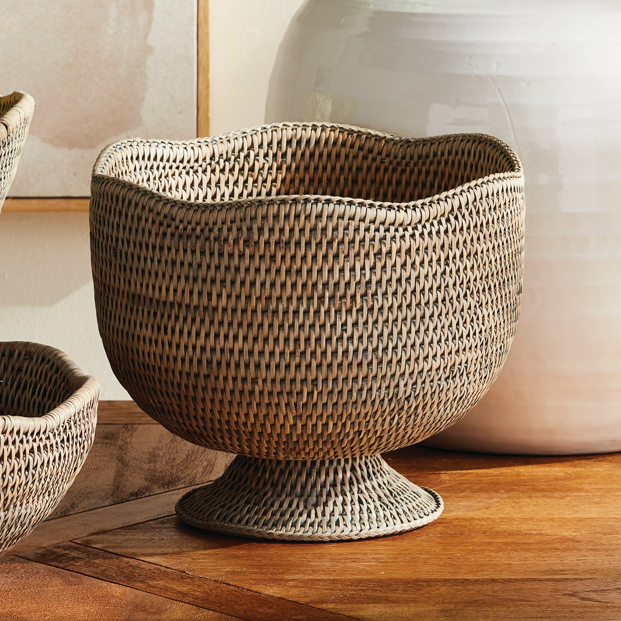 BURMA RATTAN FOOTED CACHEPOT - view 4