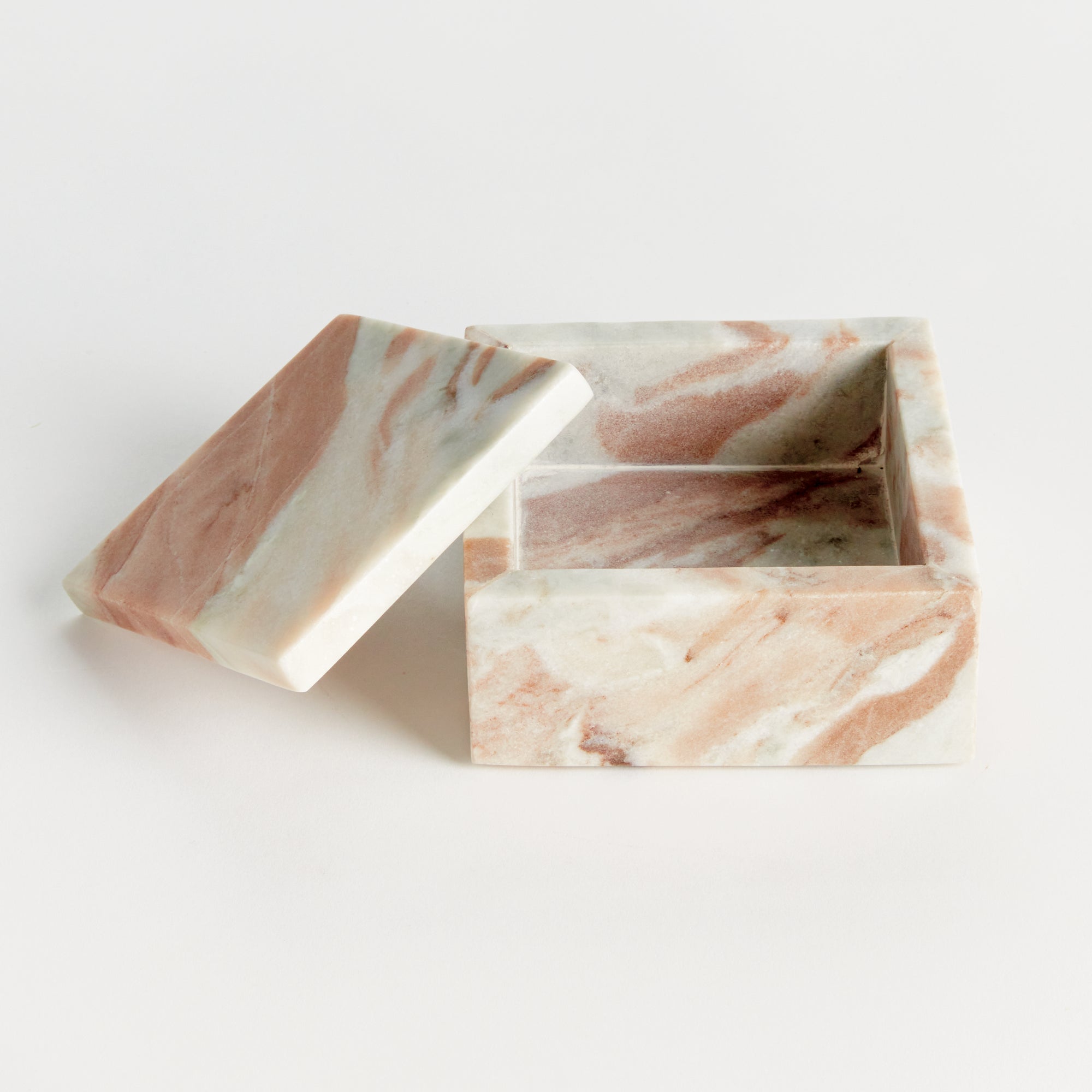 JAQUELINE SQUARE LIDDED BOX SHORT - view 4