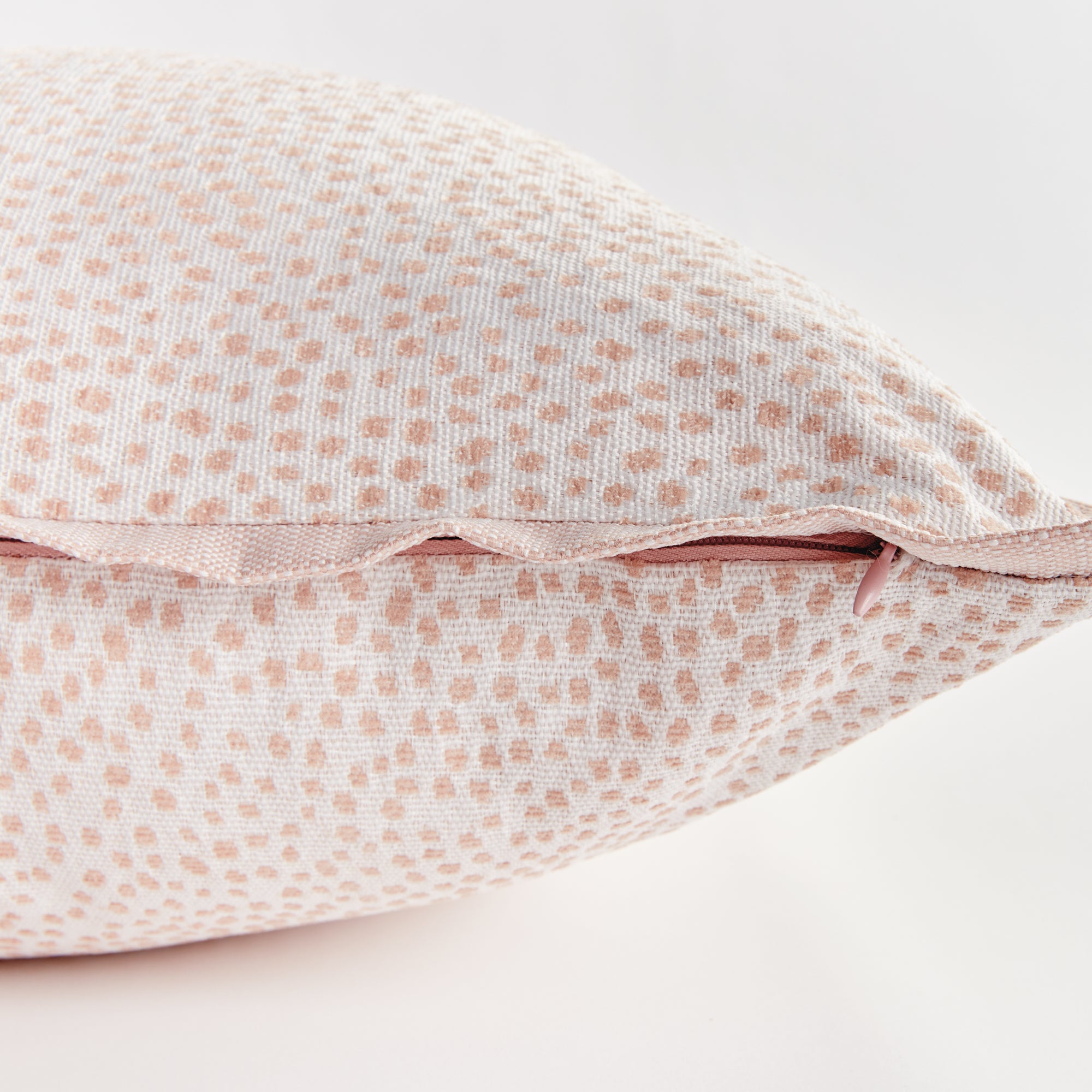 BRITT SQUARE INDOOR-OUTDOOR PILLOW 24" - view 6