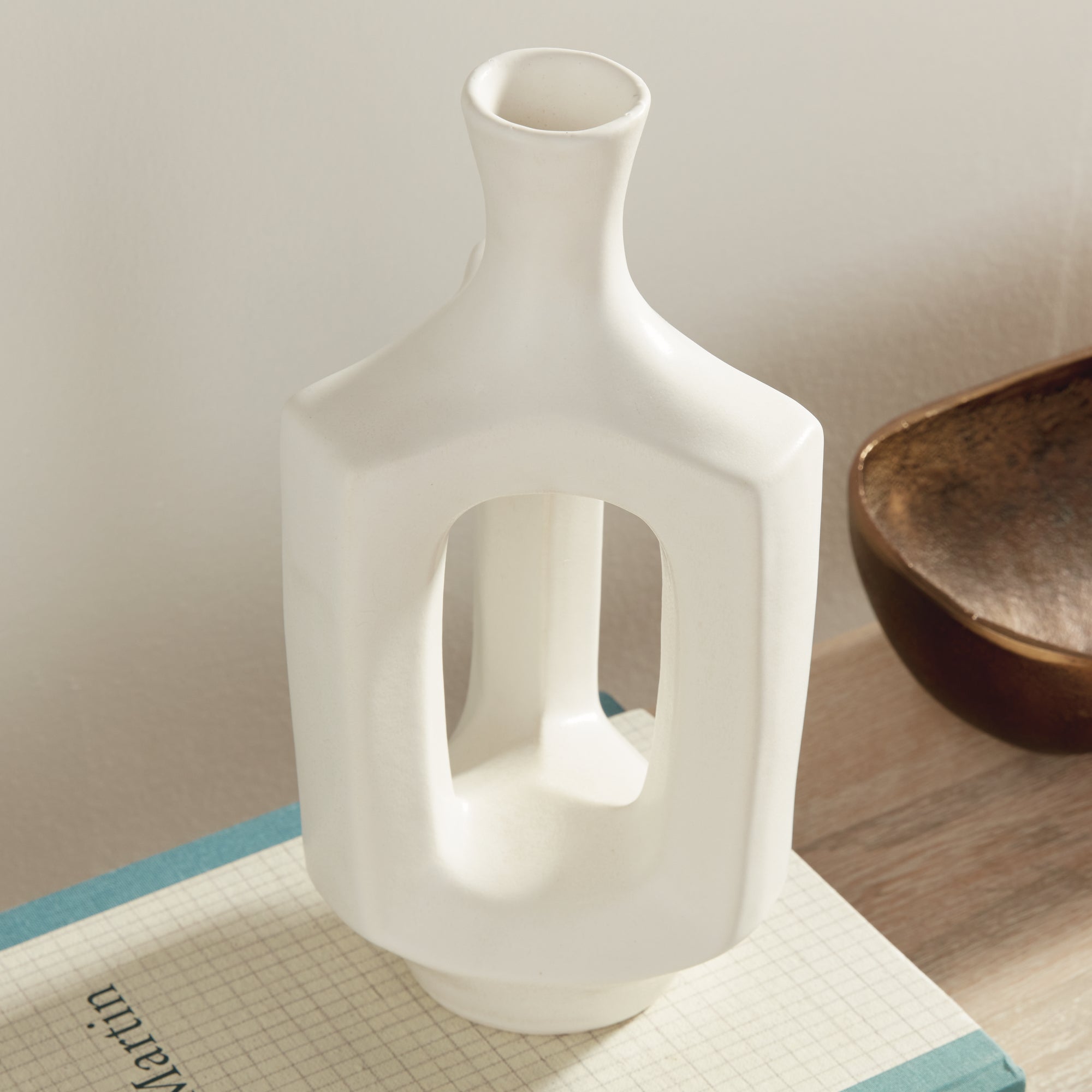 Sonya Vase Medium - View 7