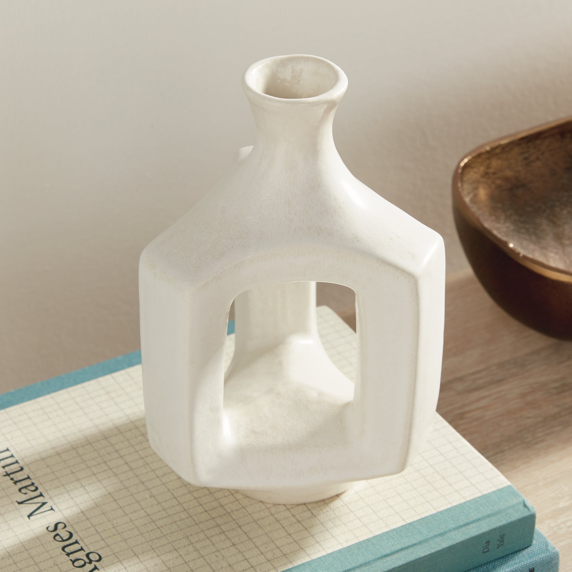 Sonya Vase Short - View 7