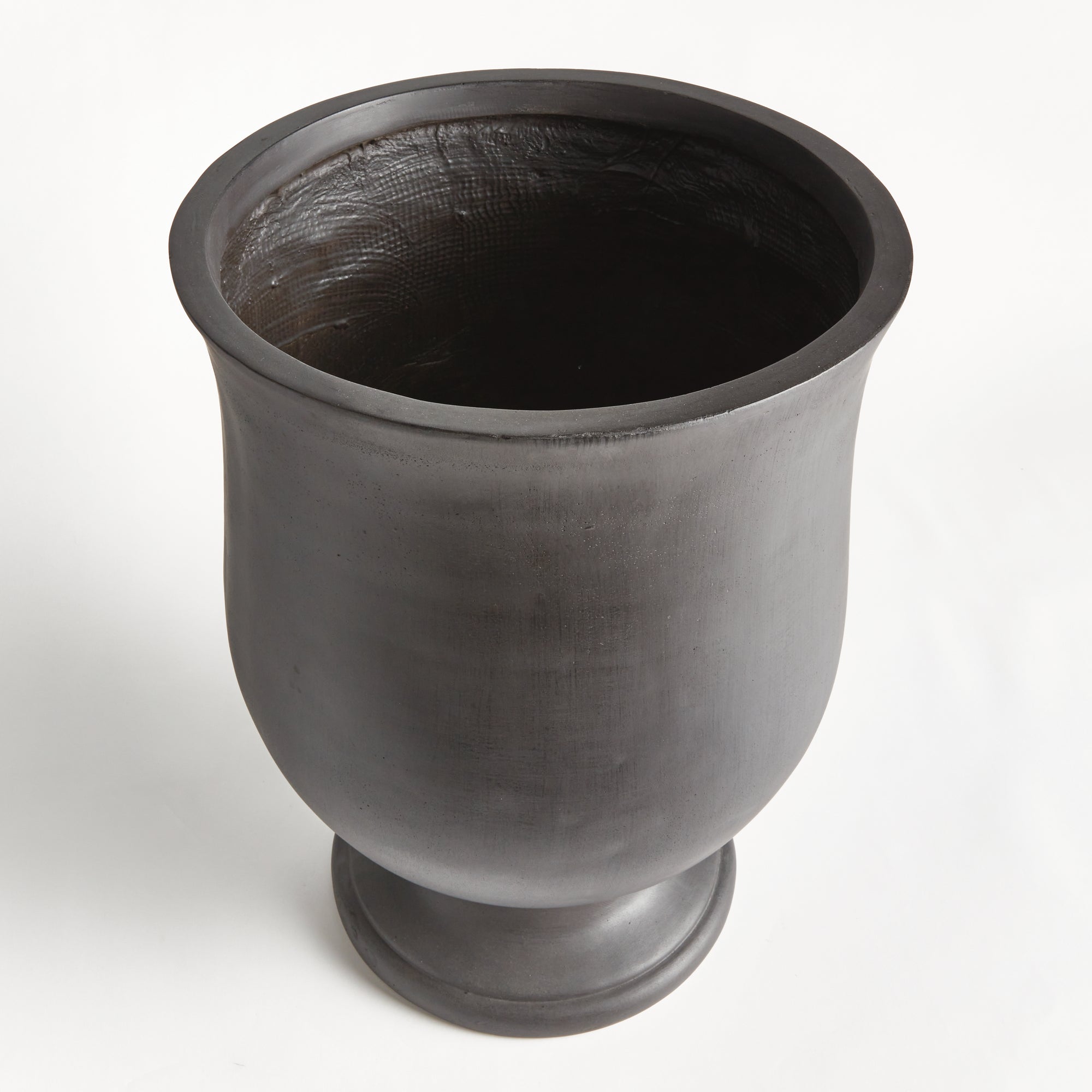 FIBRECLAY JOSIE ROUND FOOTED PLANTER - view 2