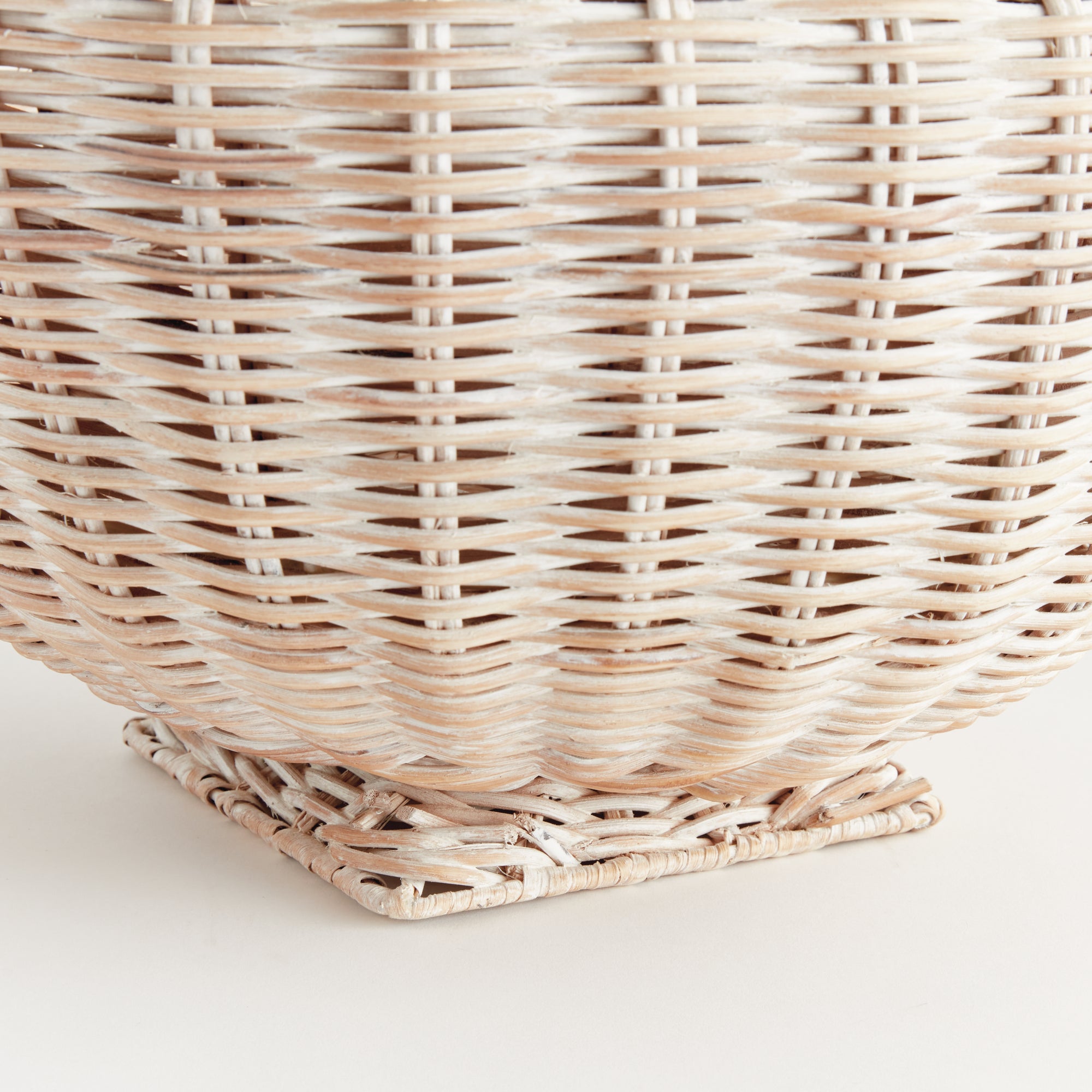 CHARLESTON RATTAN FOOTED BOWL SMALL - view 2