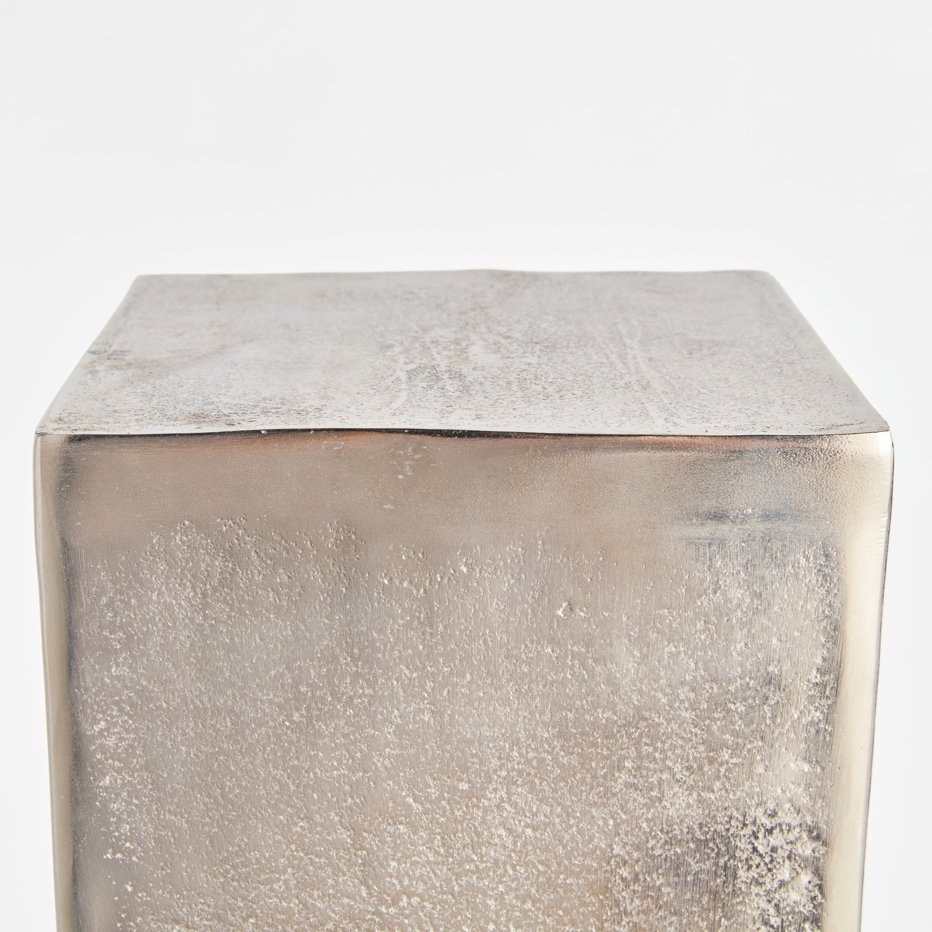 Victor Pedestal Short - View 3