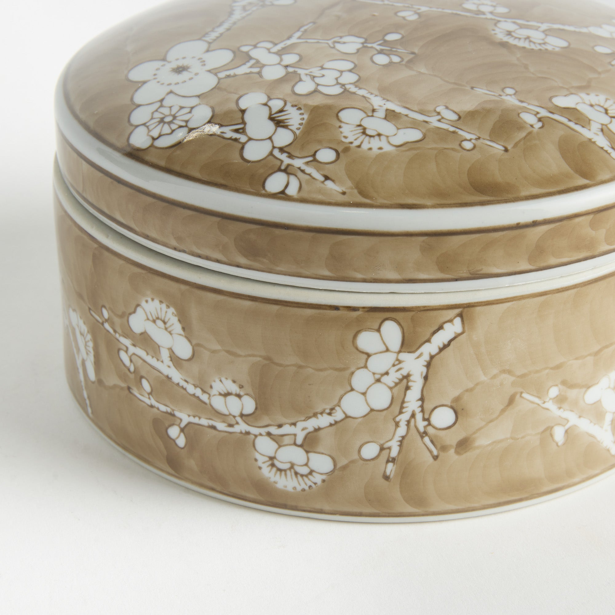 Province Empress Rd Lidded Catchll Box Lg - View 5