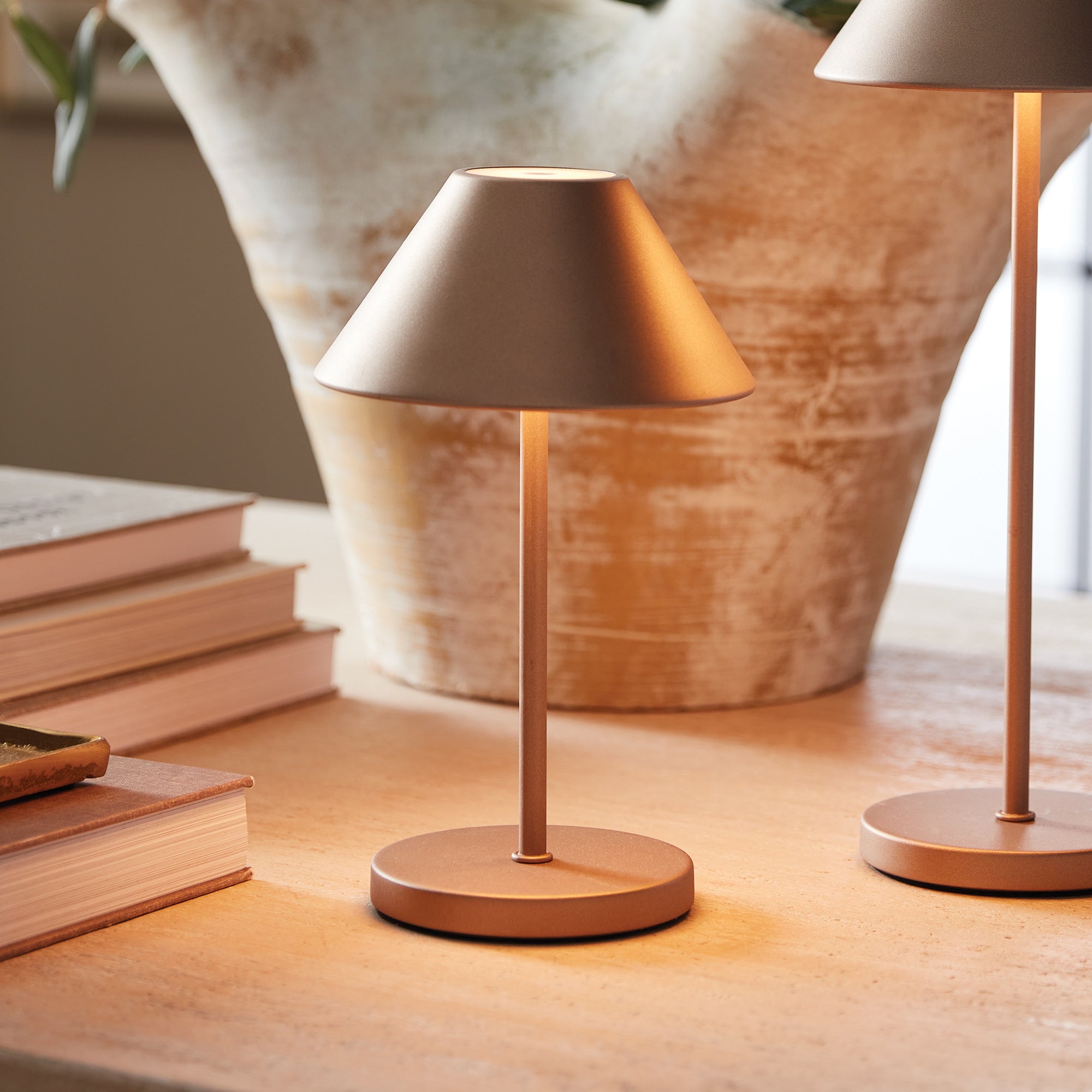 Alluna Cordless Led Lamp 10" - View 4