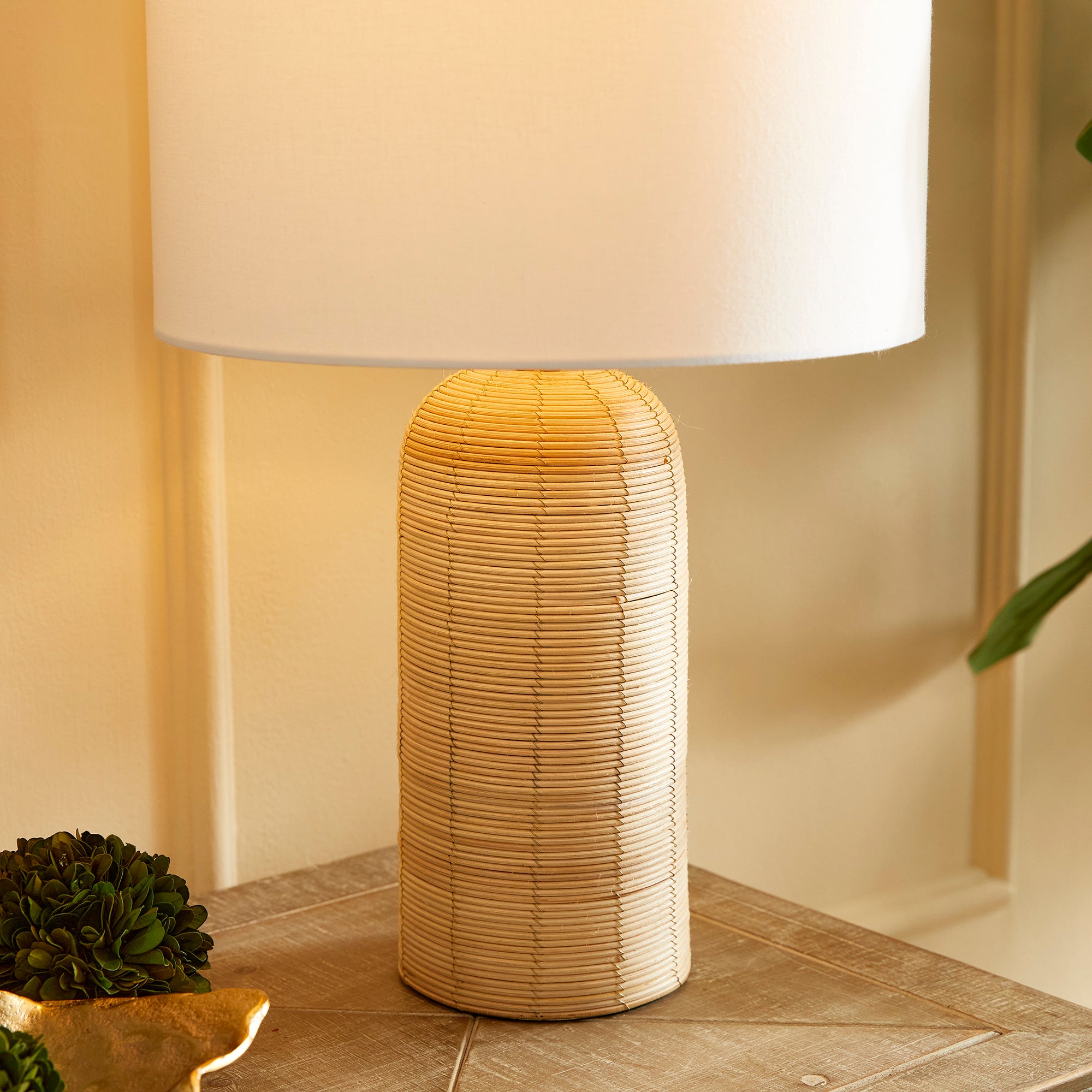 Maye Cylindrical Lamp - View 4