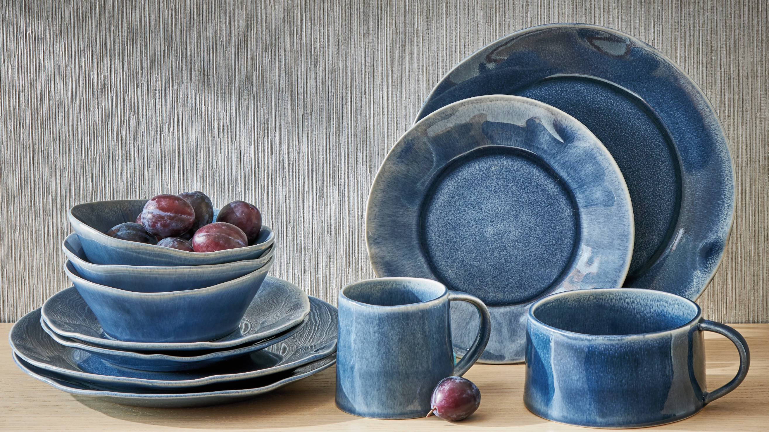 HUDSON DINNER PLATE DARK BLUE