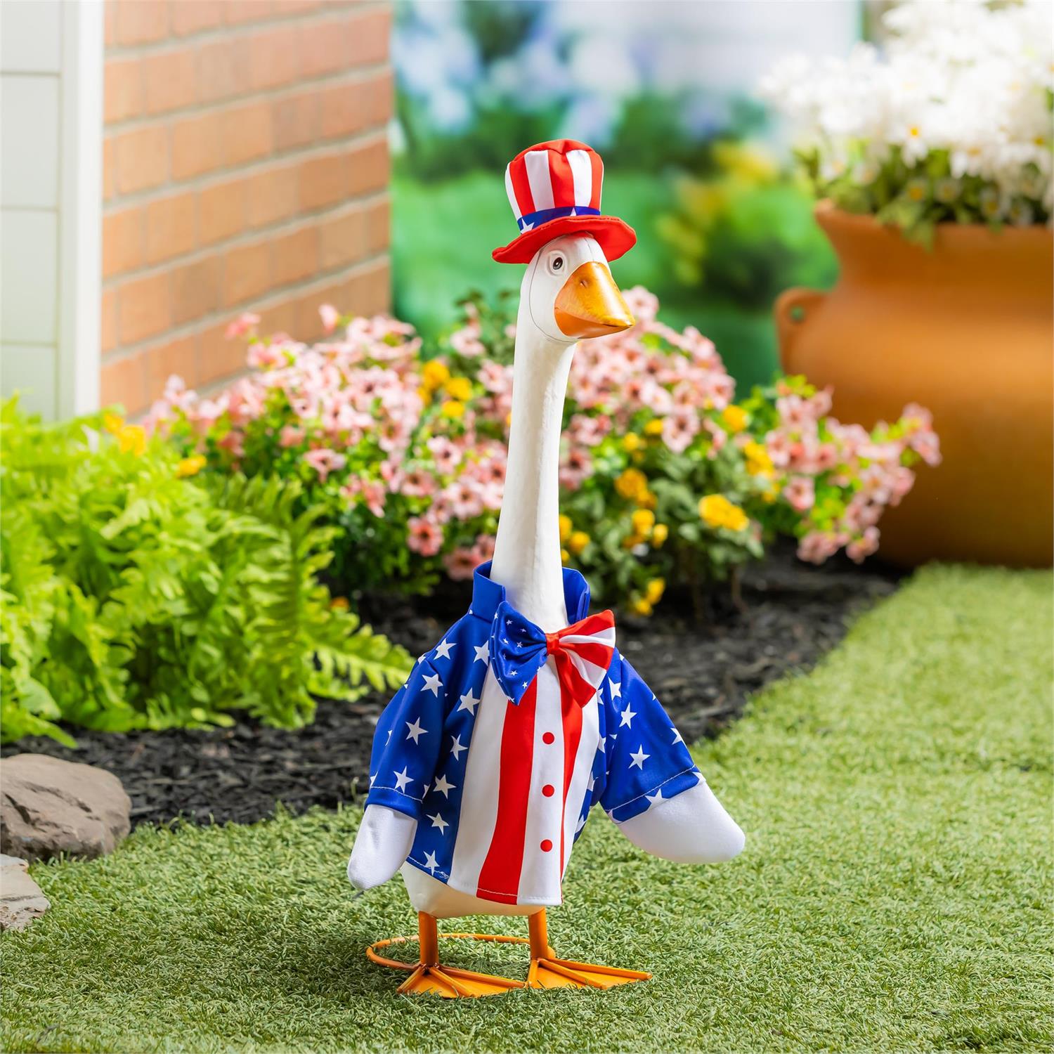 Patriotic Suit For Giddy The Porch Goose