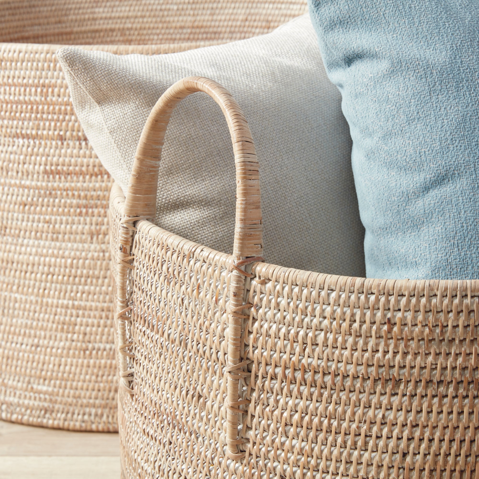 BURMA RATTAN HAMPERS WITH HANDLES, SET OF 2 - view 4