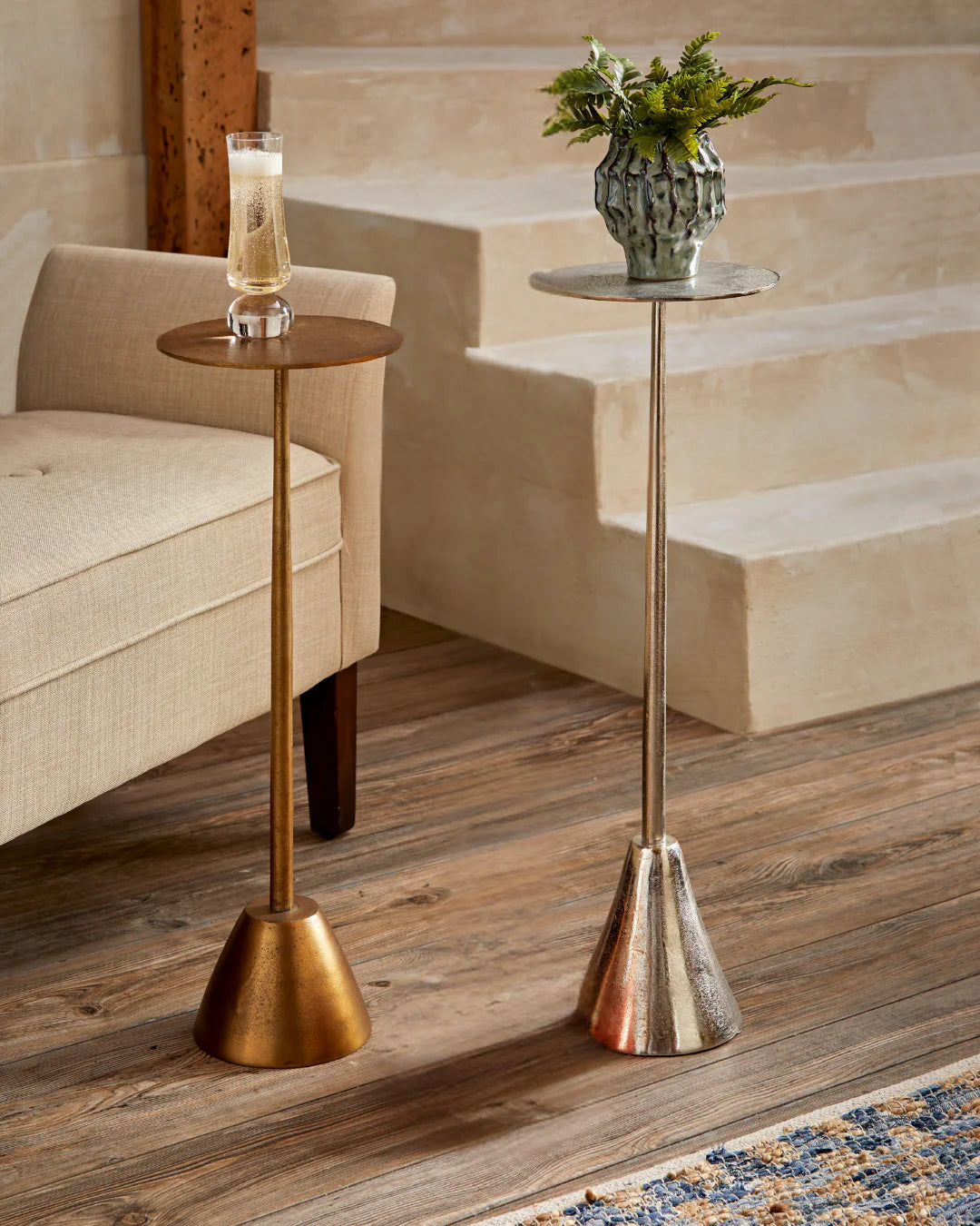 AUSTIN COCKTAIL TABLE MEDIUM