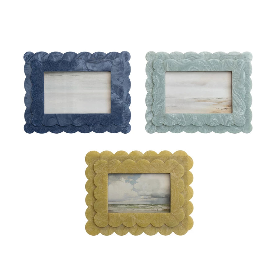 Scalloped Photo Frame, 2-Layer holds 4" x 6" photo