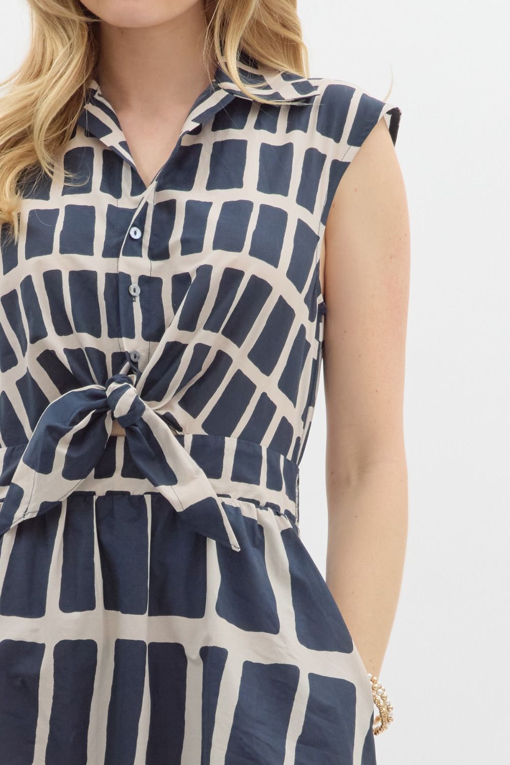 Ally Abstract Print Sleeveless Midi Dress