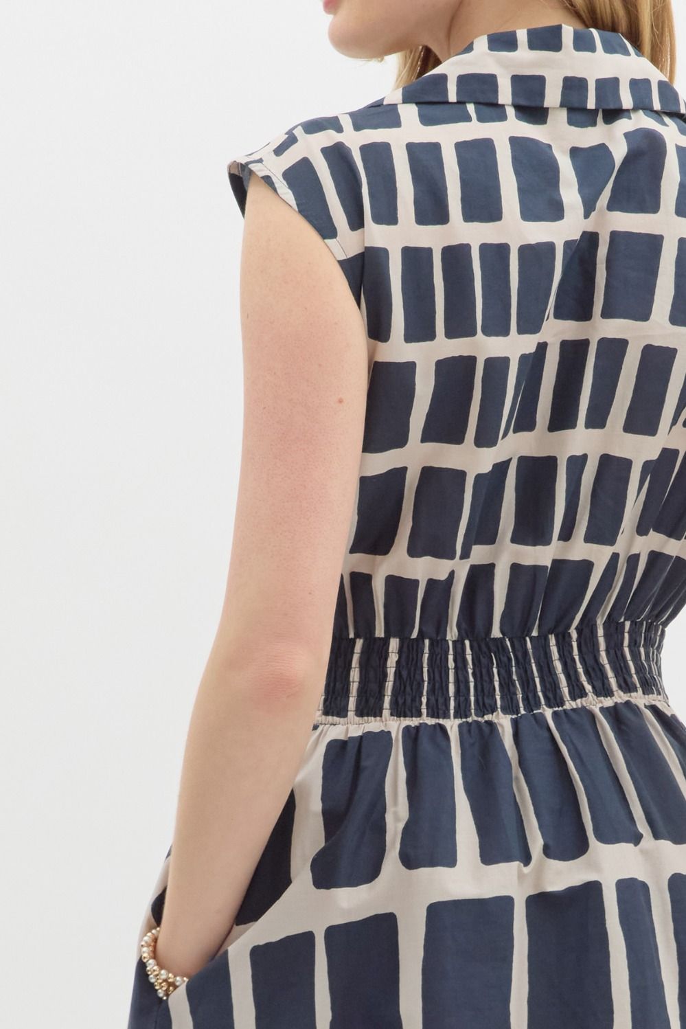 Ally Abstract Print Sleeveless Midi Dress