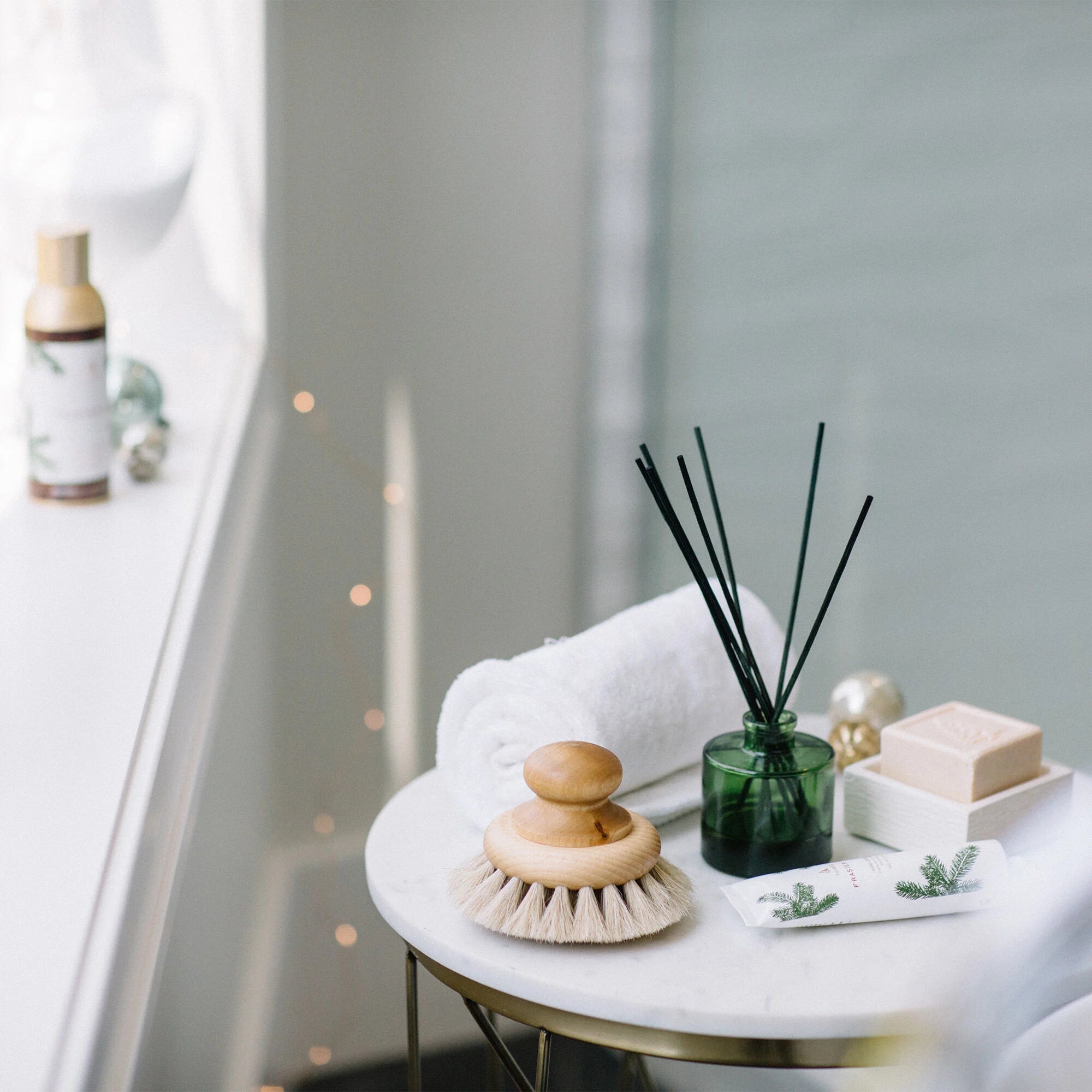 Frasier Fir Petite Reed Diffuser - THYMES