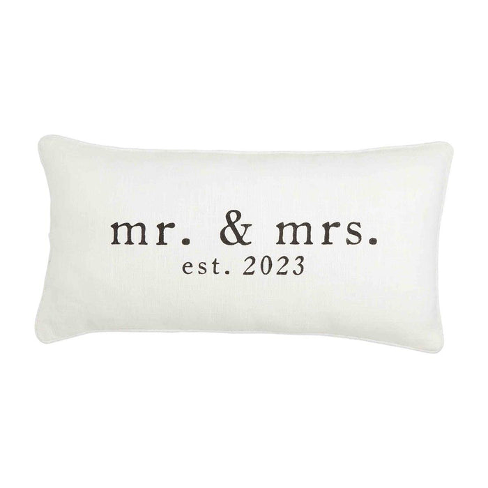 MR AND MRS EST 2023 PILLOW BY MUD PIE