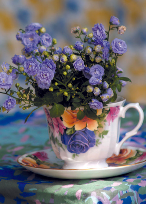 PURPLE FLOWERS IN A TEA CUP CARD