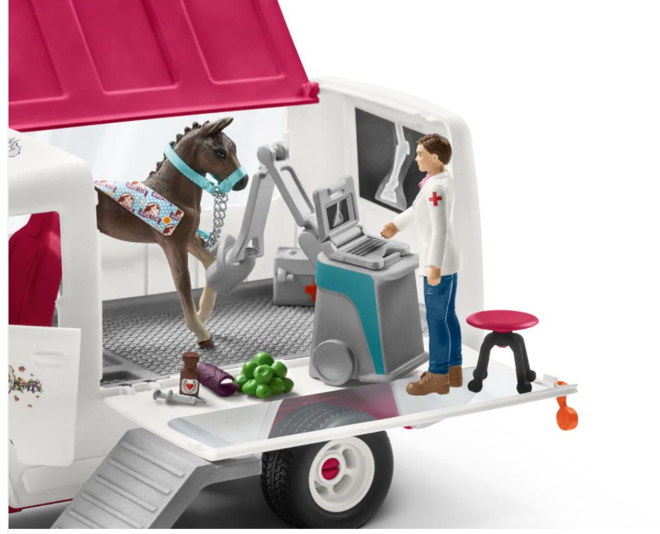 MOBILE VET WITH HANOVERIAN FOAL BY SCHLEICH - A. Dodson's