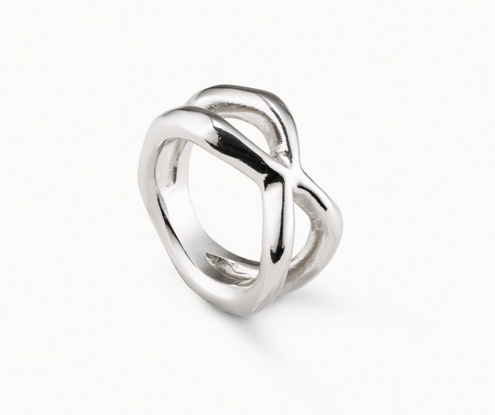 SILVER CROSSED RING BY UNO DE 50