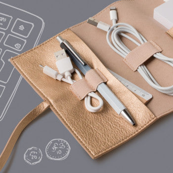 BOOKAROO TRAVEL TECH-TIDY - A. Dodson's